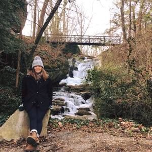 Meet your Posher, Lindy